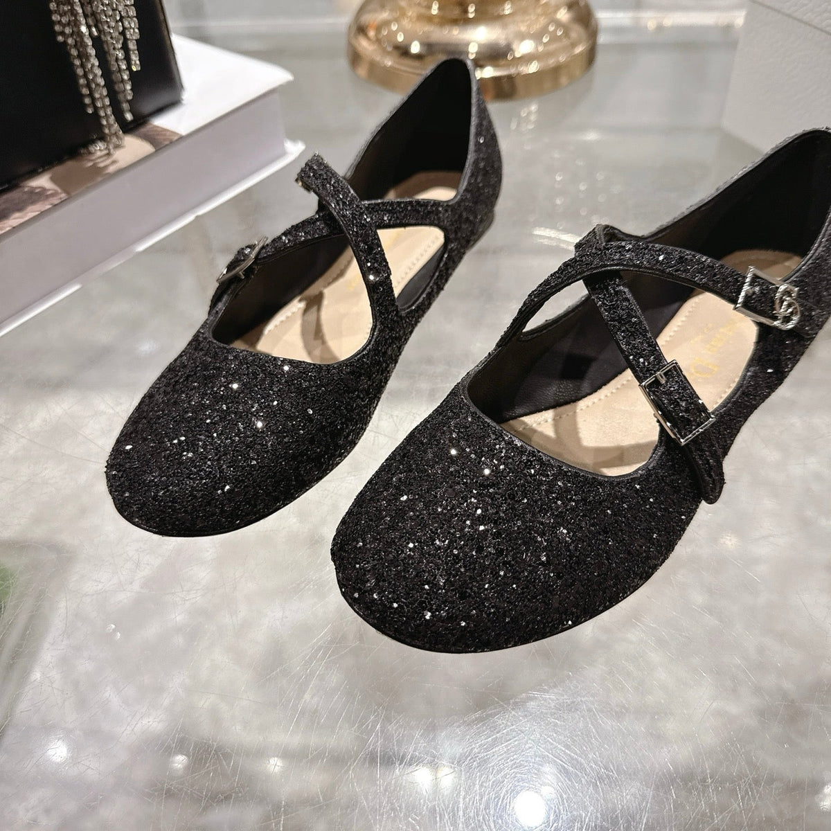 CD 26 Ballet Flats Black Leather With Sequins 592215
