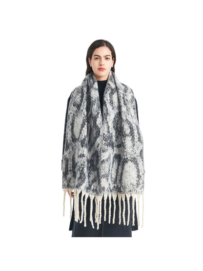 Scarvii - Winter Snake Printed Tassel Scarf