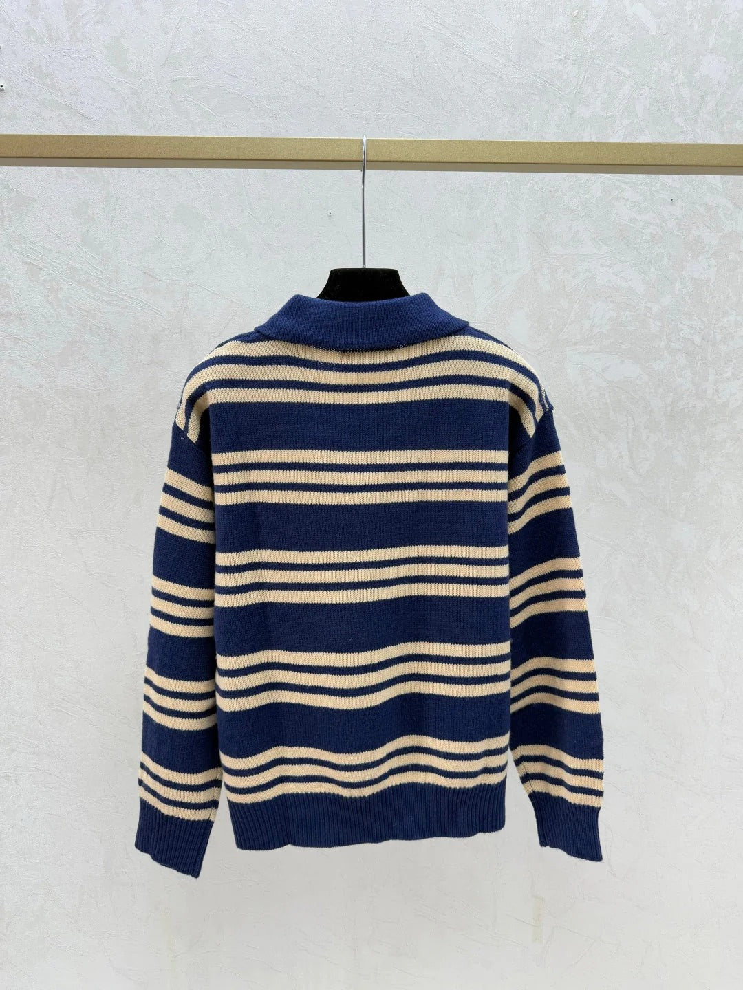 MIUMIU TURTLENECK SWEATER STYLE 672