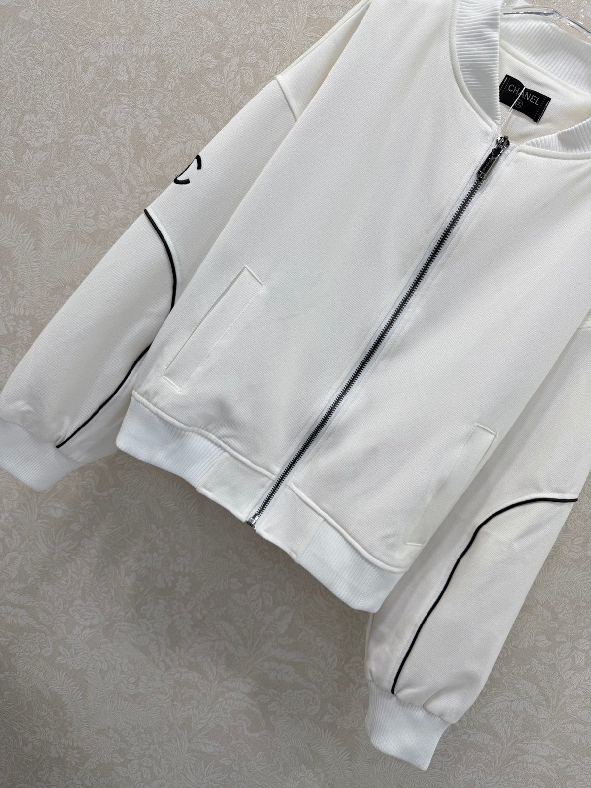 CC 26s Ribbed Collar and Stripe Jacket White Denim 353032