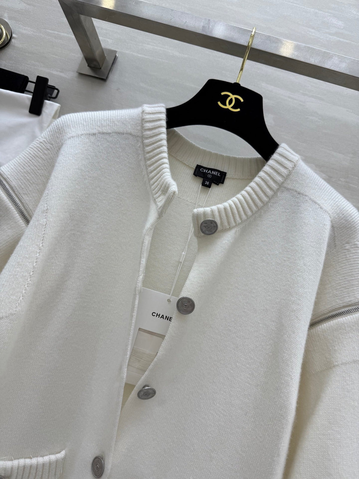 CC Round-Neck Cardigan White Wool 346503