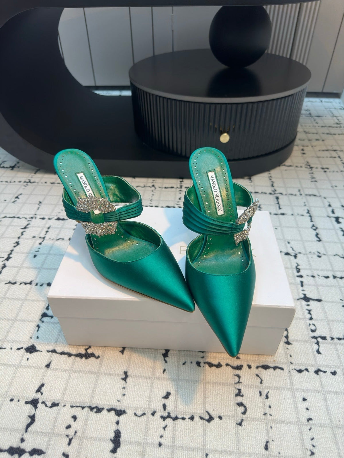 Manolo Satin Maidugura Mules 90mm Green Teal Satin