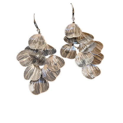 Earwish - Hollow Floral Fringe Earrings - Delicate &amp; Shiny