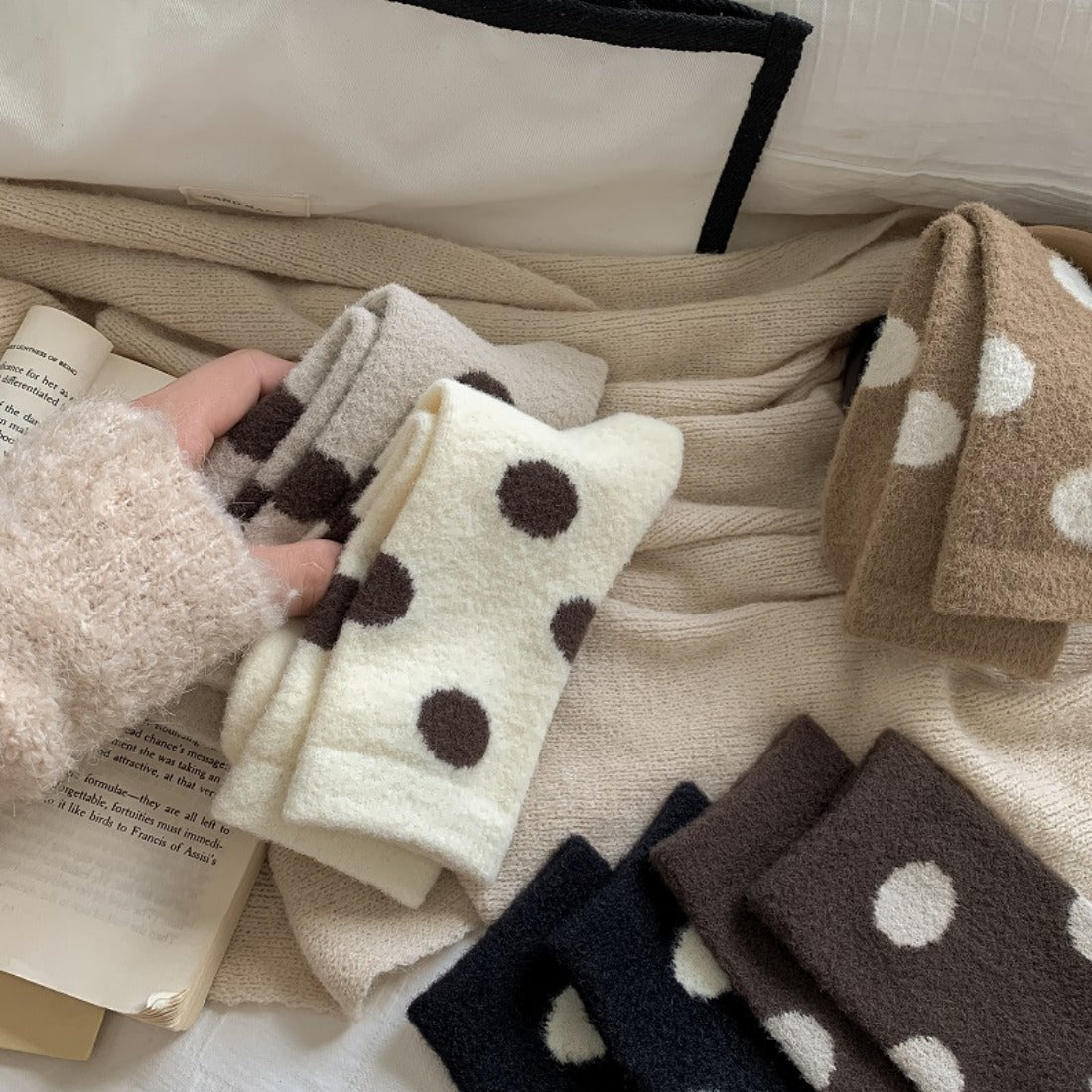 Rufia - Big Polka Dot Plush Warm Socks