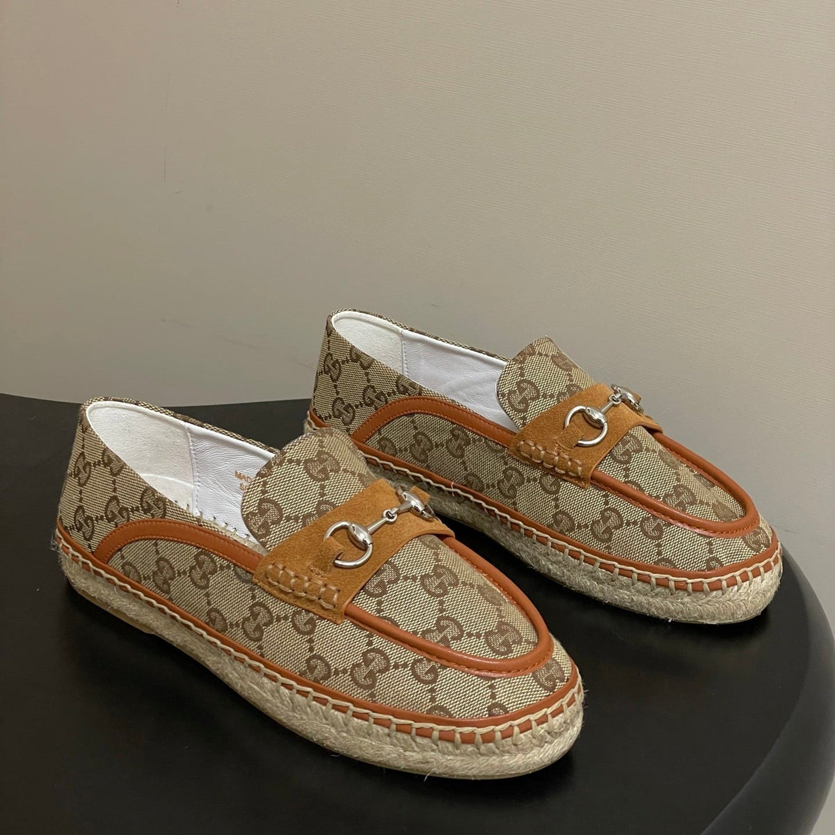 GG 26ss Slip-on Loafers Camel Beige Denim 593496