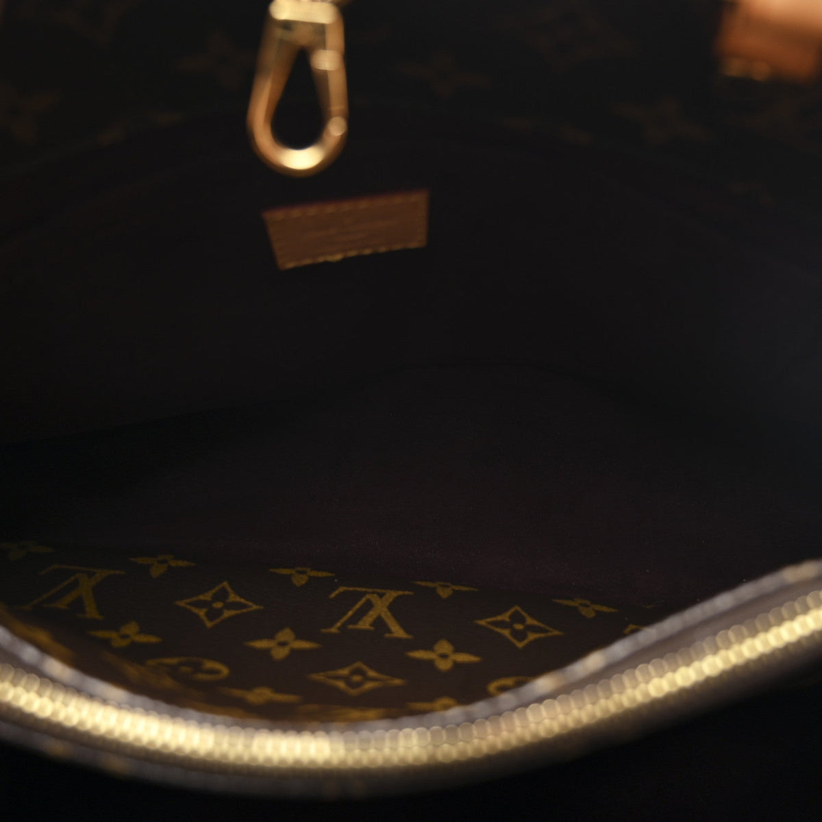 Monogram Montaigne MM