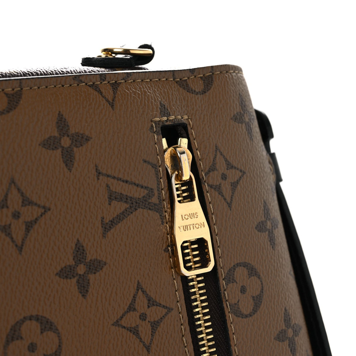 Reverse Monogram Pochette Metis