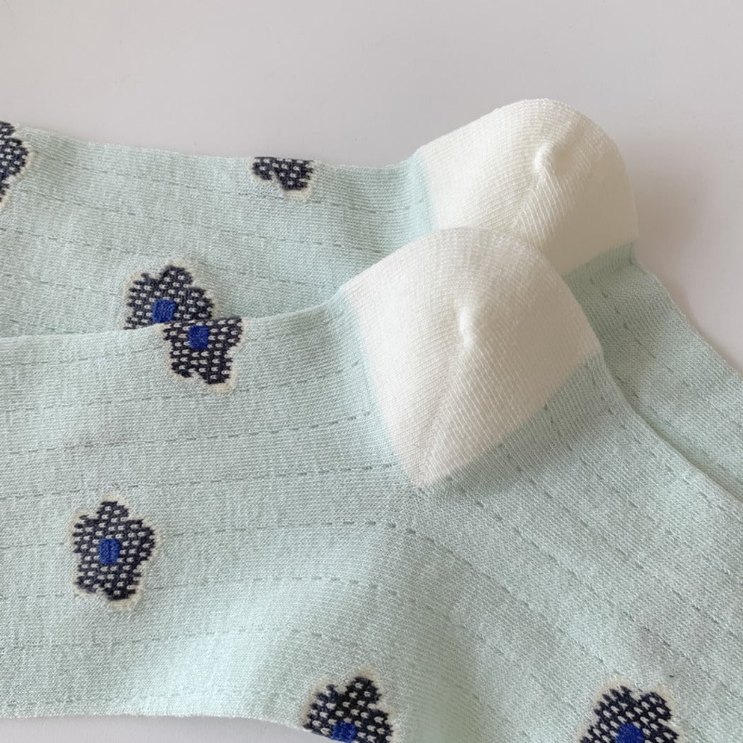 Rufia - Lace Flower Color-block Crew Socks - Sweet &amp; Retro