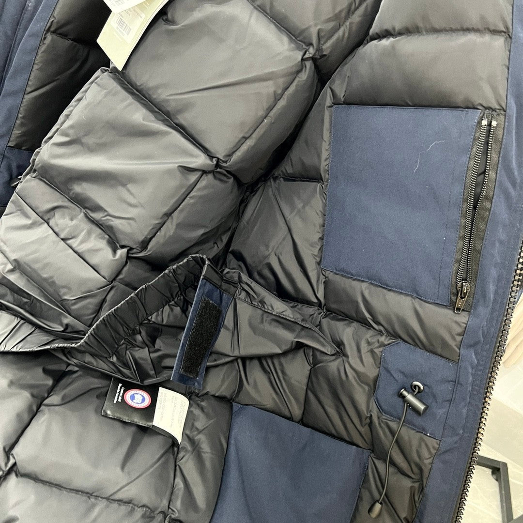 C. Goose Bomber Jacket Navy Blue Polyester 0029