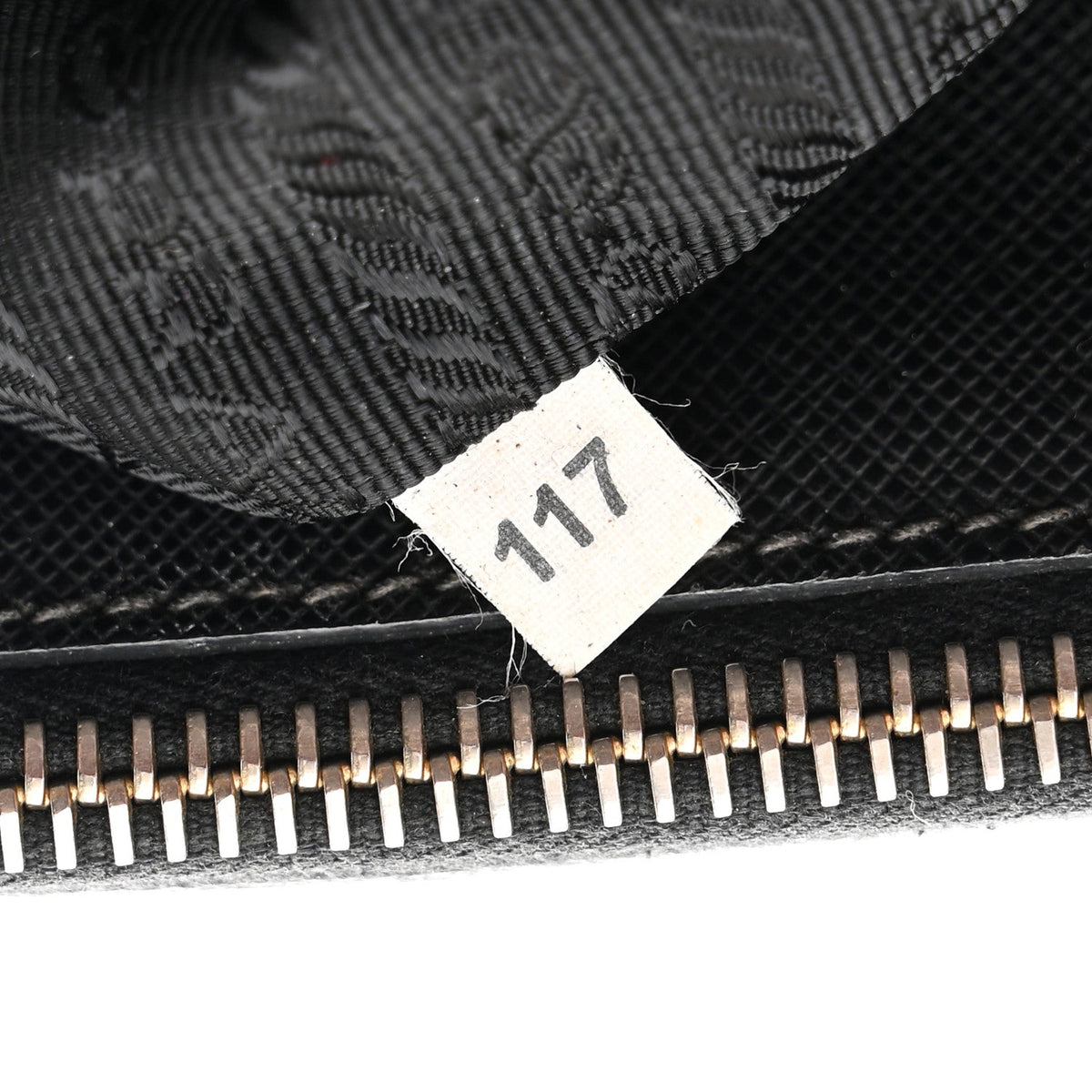 Saffiano Medium Galleria Double Zip Tote Black