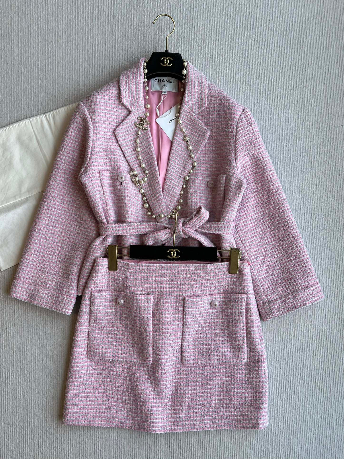 CC 25SS Lace-up Jacket Pink Sequins Tweed 235919