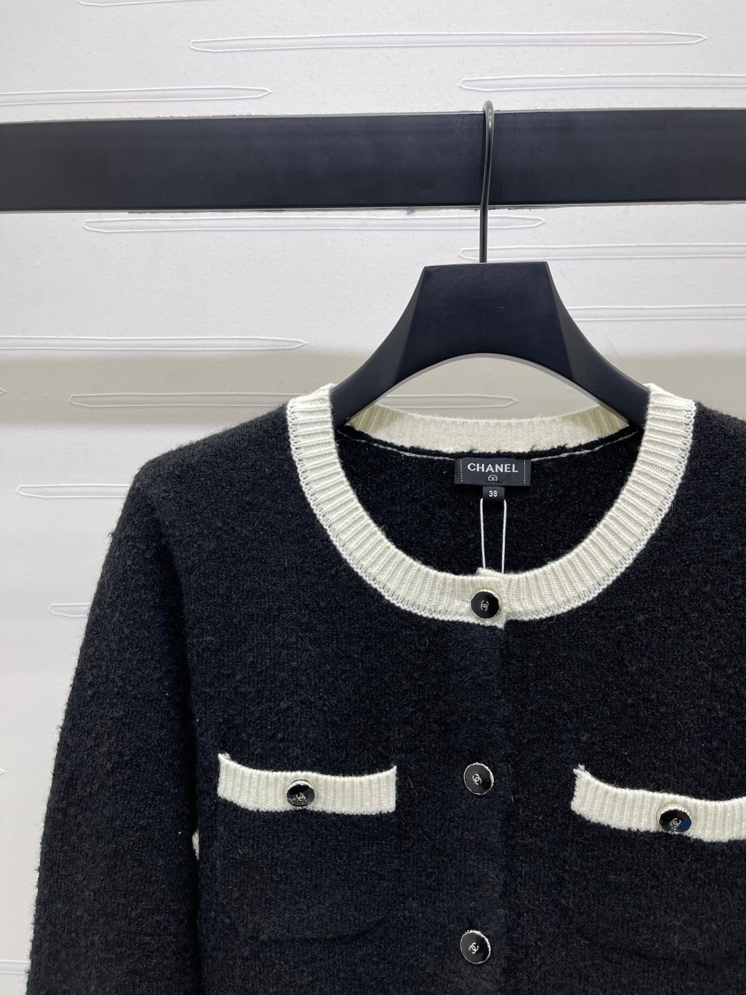 CC 25 Two-Tone Pocket Knit Cardigan Black Wool