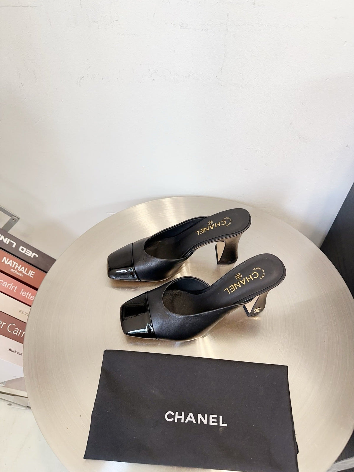 CC 26s Half-Slip Black Patent Leather 596642