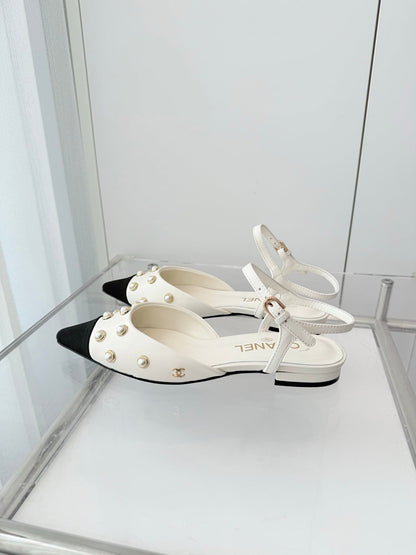 CC 26 Heeled Slingback With Pearl Toe White in Lambskin 597325