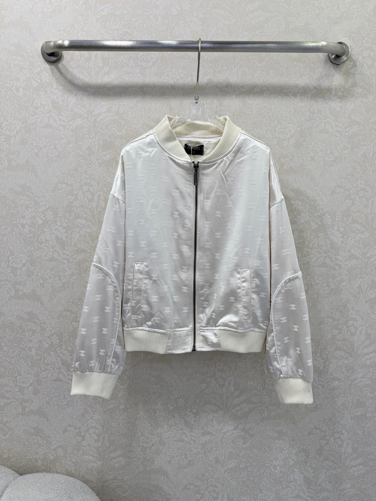 CC 26s Jacket White Satin 353037