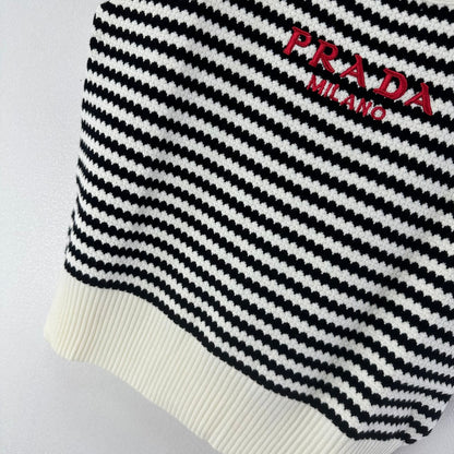 Prada 26s Knit Vest Black White Stripes Ribbed Knit 348999