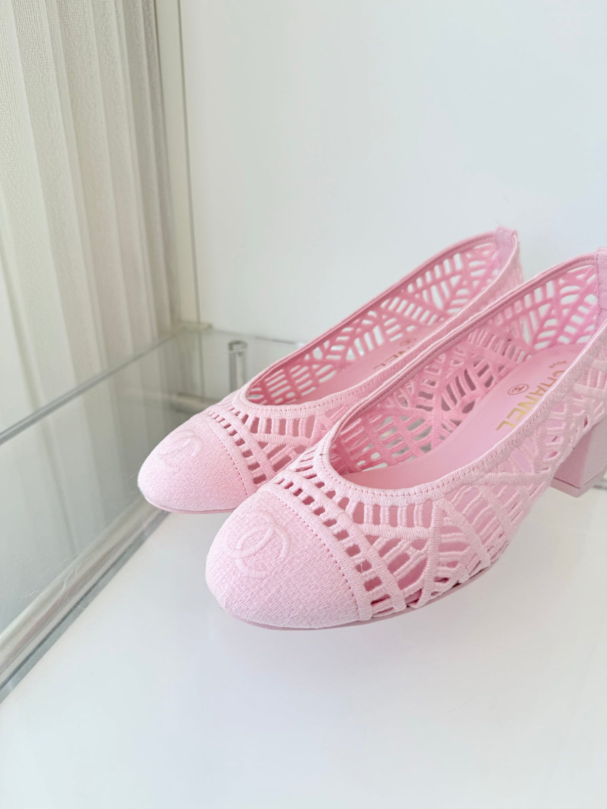 Chanel 26 Ladies 50 Ballet Flats Pink in Fabric 597341