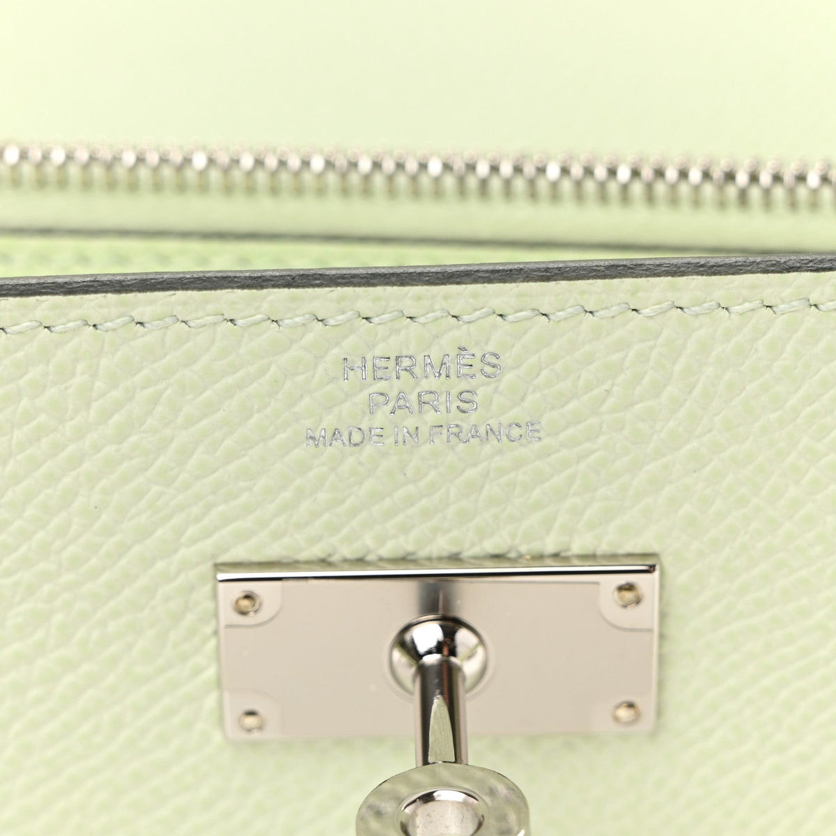 Epsom Kelly Wallet To Go Vert Fizz