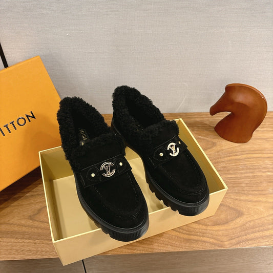LV District Flat Loafer Black Wool Suede 594854