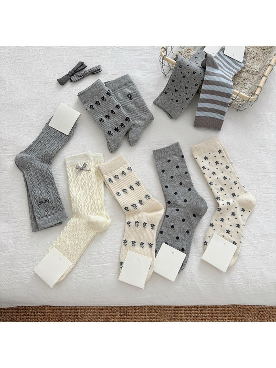 Rufia - Gray Floral Bow Mid-Calf Socks for Women