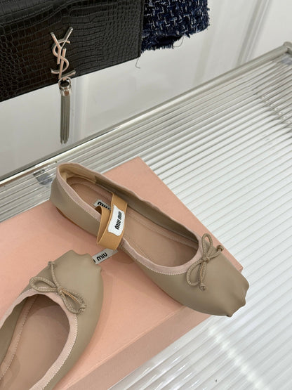 Miu Classic Bow Letter Ballet Flat Dark Beige Sheepskin 571000