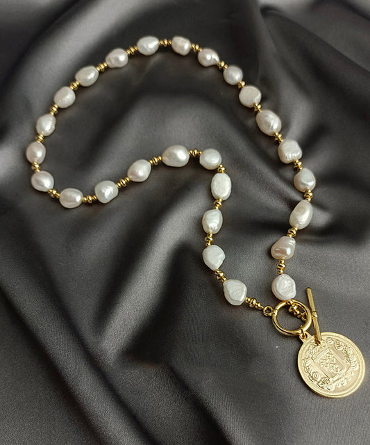 Stylish White Copper Alloy Asymmetric Pearl Pendant Necklace