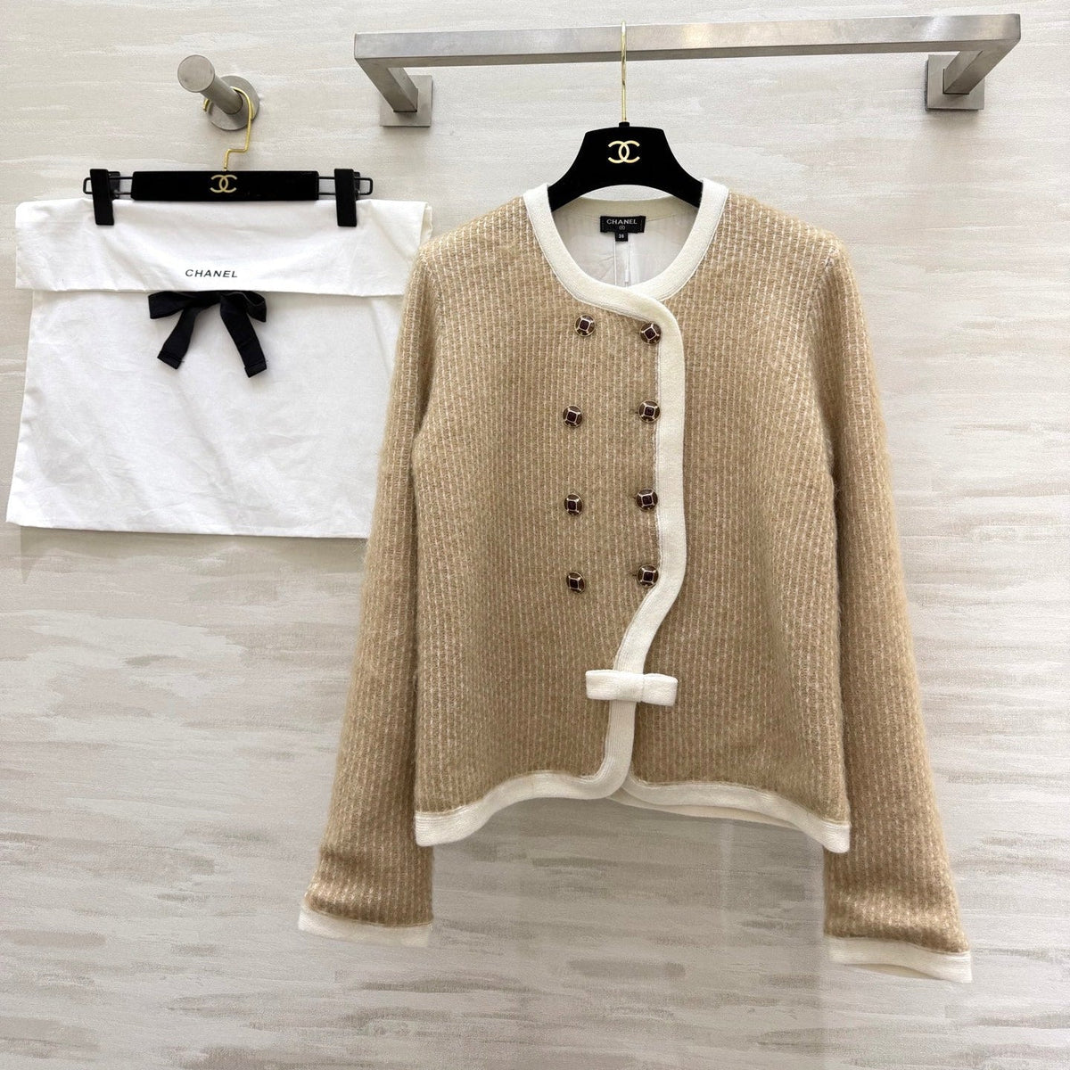 CC Long-Sleeved Knit Cardigan 344717