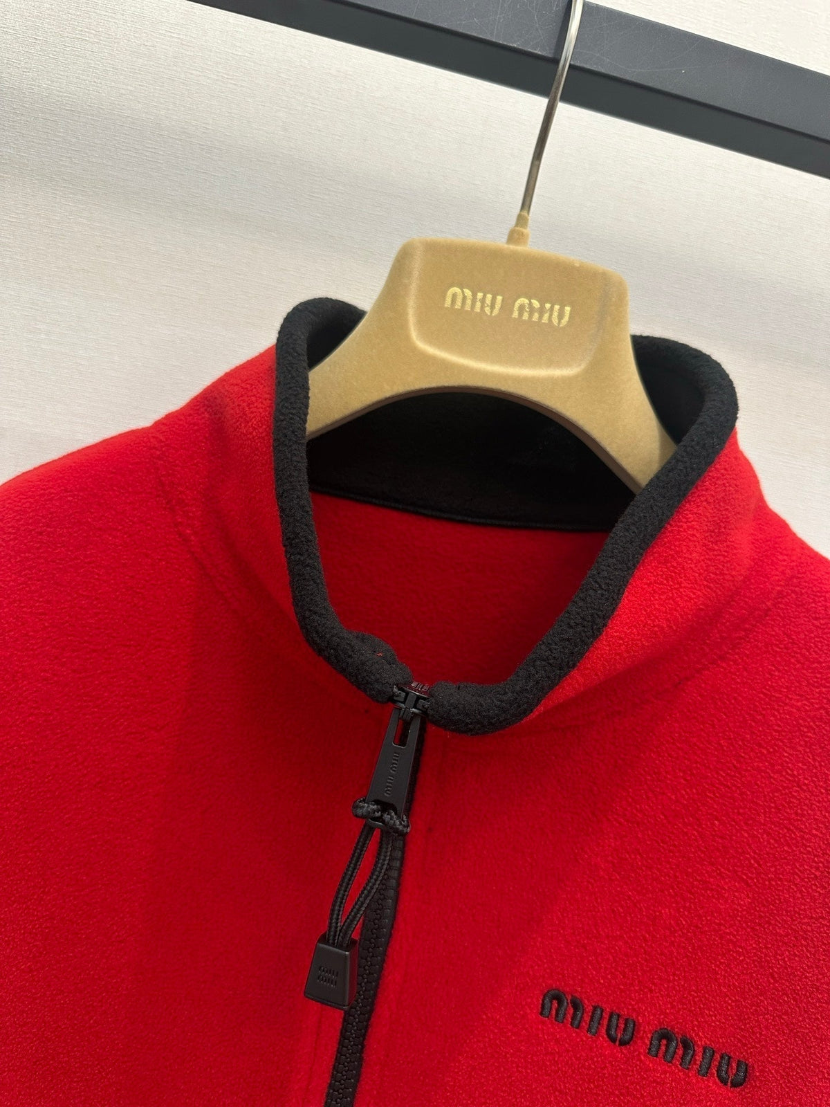 Miu Embroidered Fleece Hooded Zip-Up Jacket Red Cashmere 346102