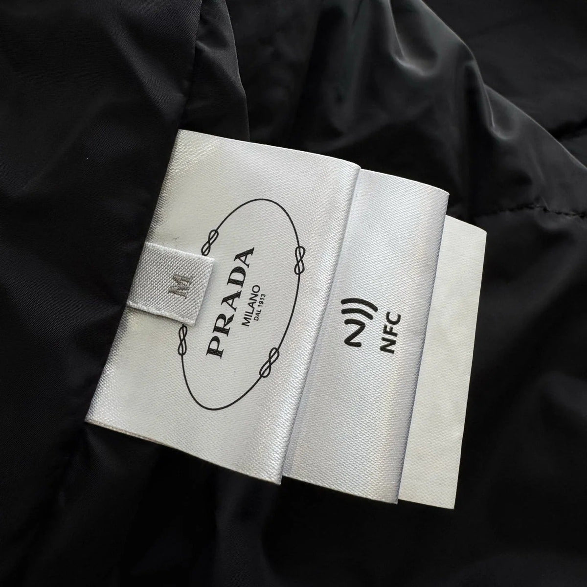 PRADA 25S DOWN VEST 358