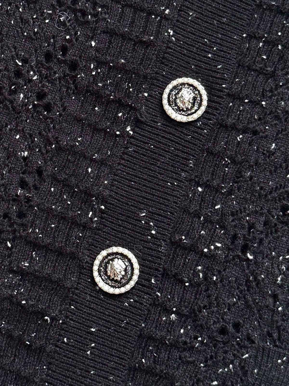 CHANEL SWEATER STYLE 82