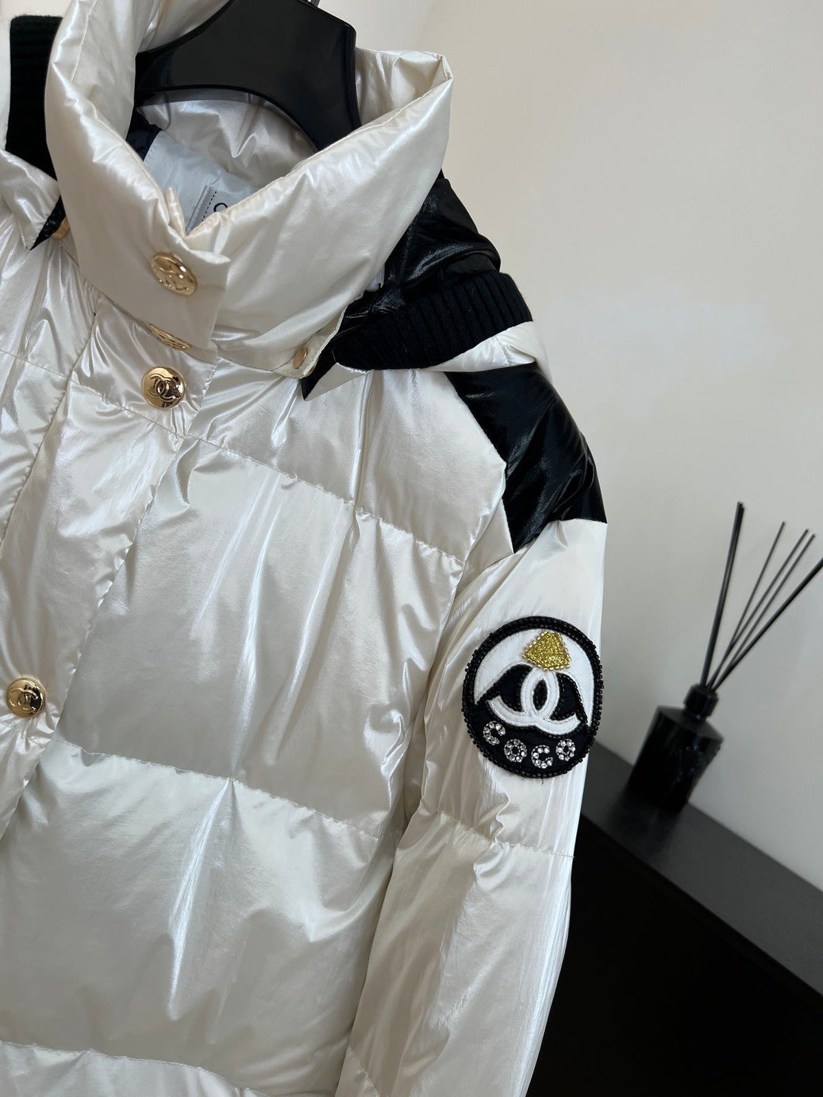 CHANEL SKI DOWN JACKET WHITE IN NYLON 841064