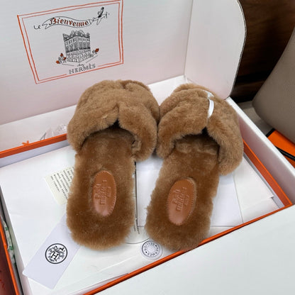HM Oran Sandal Camel Brown Wool Velvet 598195