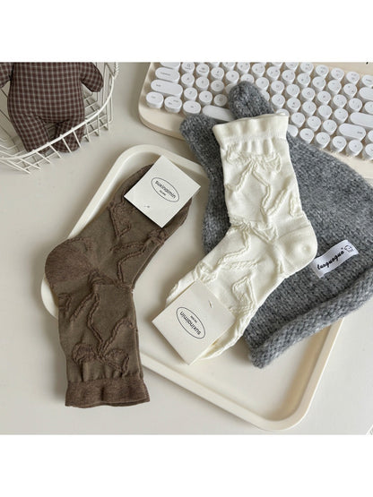 Rufia - Cute Mid-calf Socks with Bow Patterns