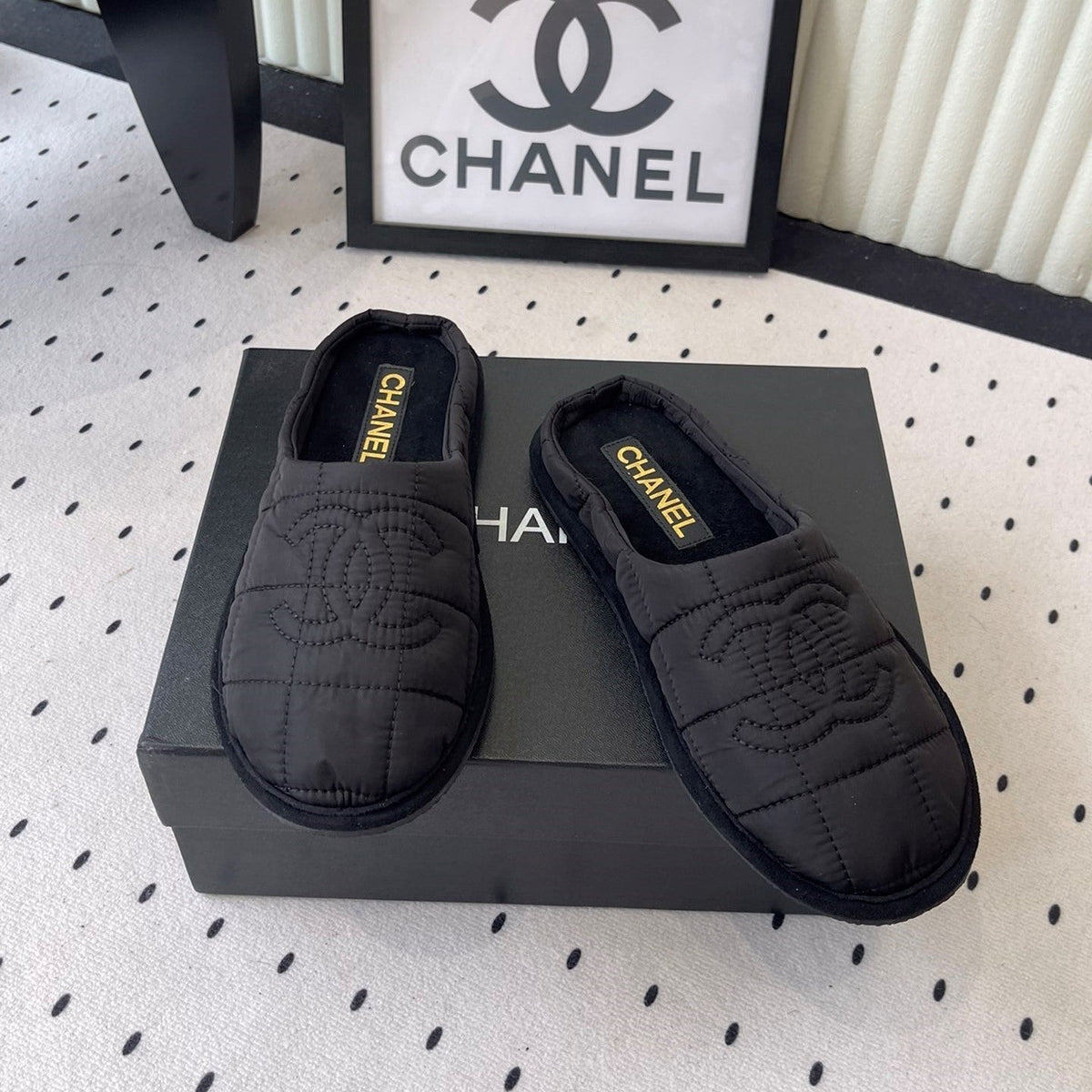 CC New Down-Filled Couple Slippers Black Technical Fabric