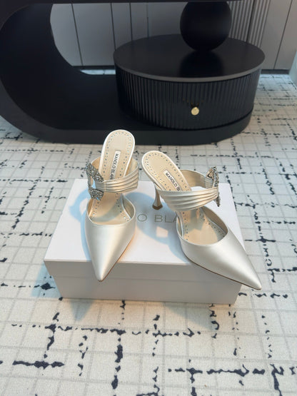 Manolo Satin Maidugura Mules 90mm White Satin