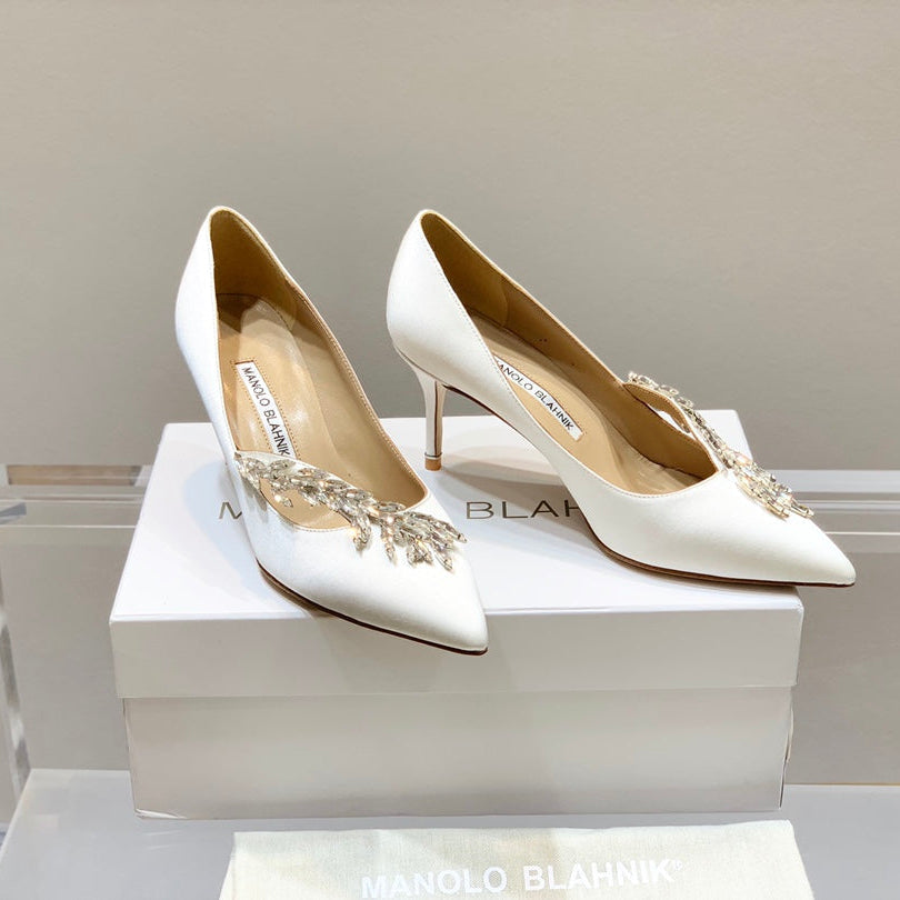 Manolo Women's Nadira Pumps 70 White Satin