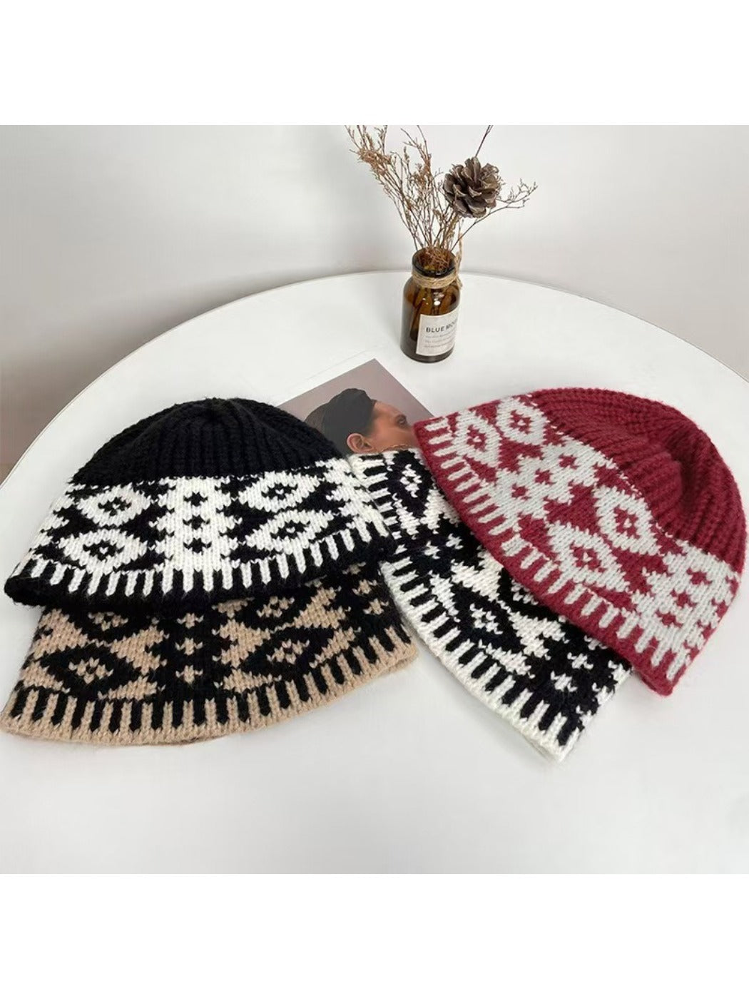 Haila - Vintage Knitted Beanie with Diamond Patterns