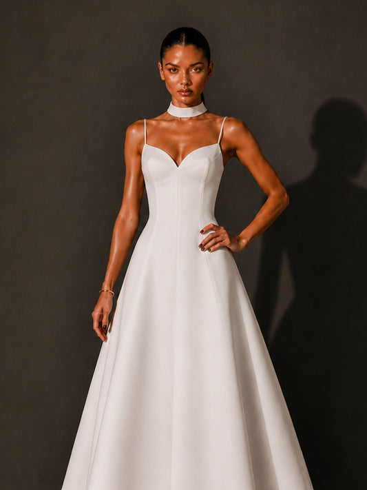 Ruby Retro-Elegant V-Neck Midi Dress In White