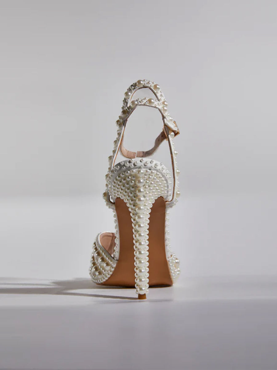 Cyrix Pearl Strap Sandals In Apricot