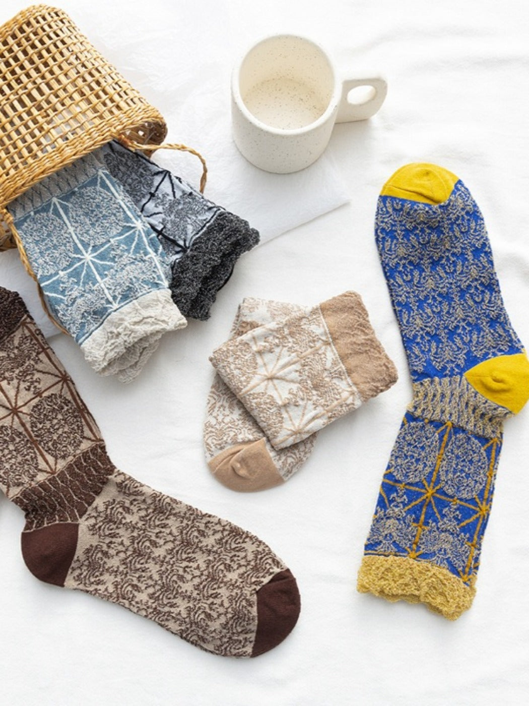 Rufia - Royal Style Crochet Mid-Calf Socks – Retro &amp; Elegant