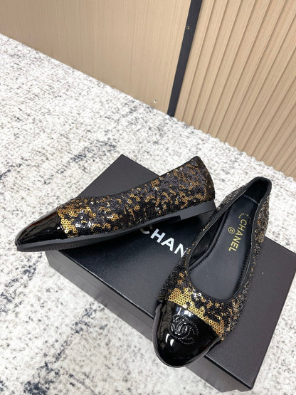 Chanel Coco Mark Ballet Flat Black with Gold in Lambskin 591379