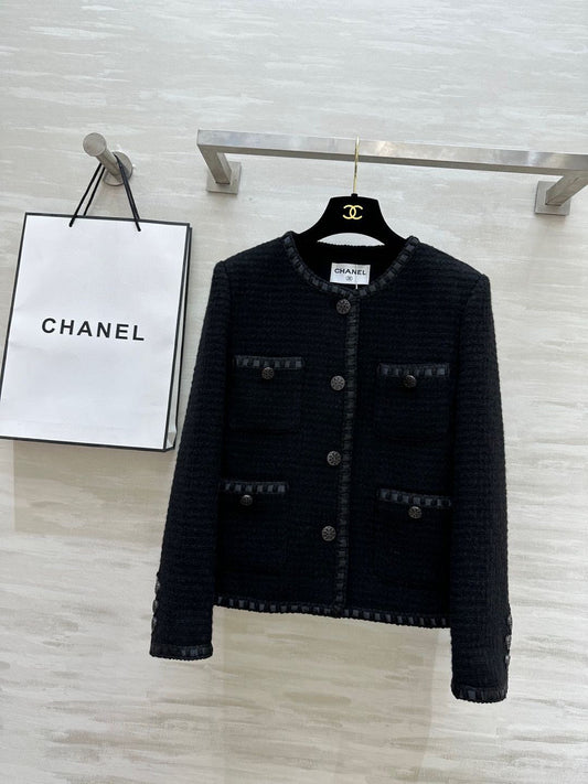 CHANEL TWEED JACKET STYLE 260