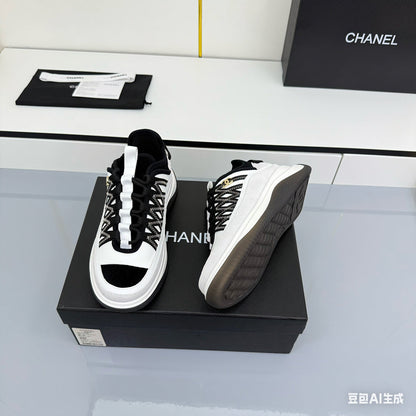 CC 25 Boutiques Sneaker Black White Light Grey Suede Fabric