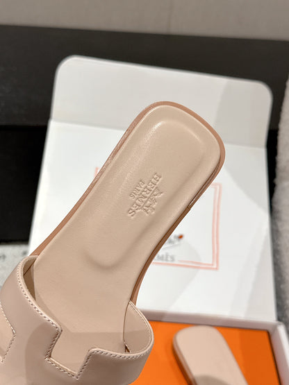 HM 25 Oran Sandal Nude Calfskin