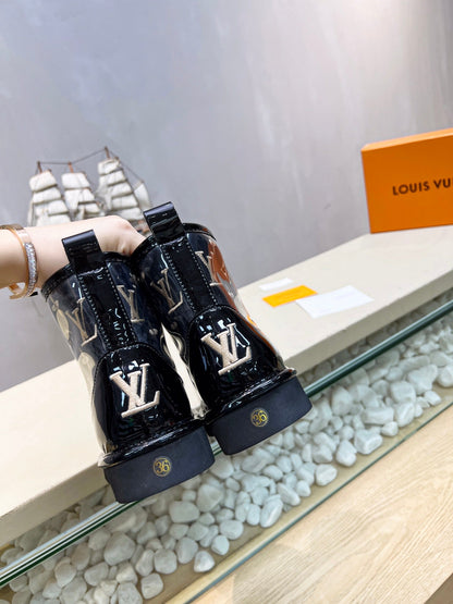 LV 25 Snow Boots Black Monogram PVC Wool