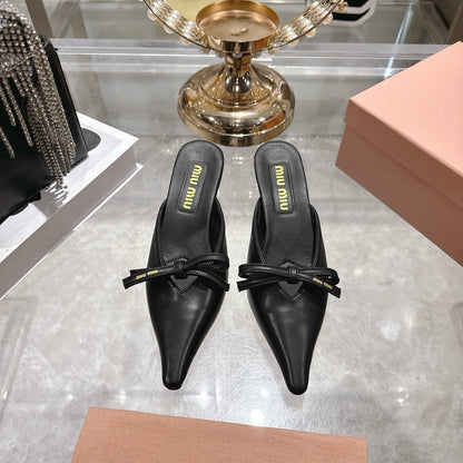 Miu 26 Pointed Toe Mule 45 Black Sheepskin 592089