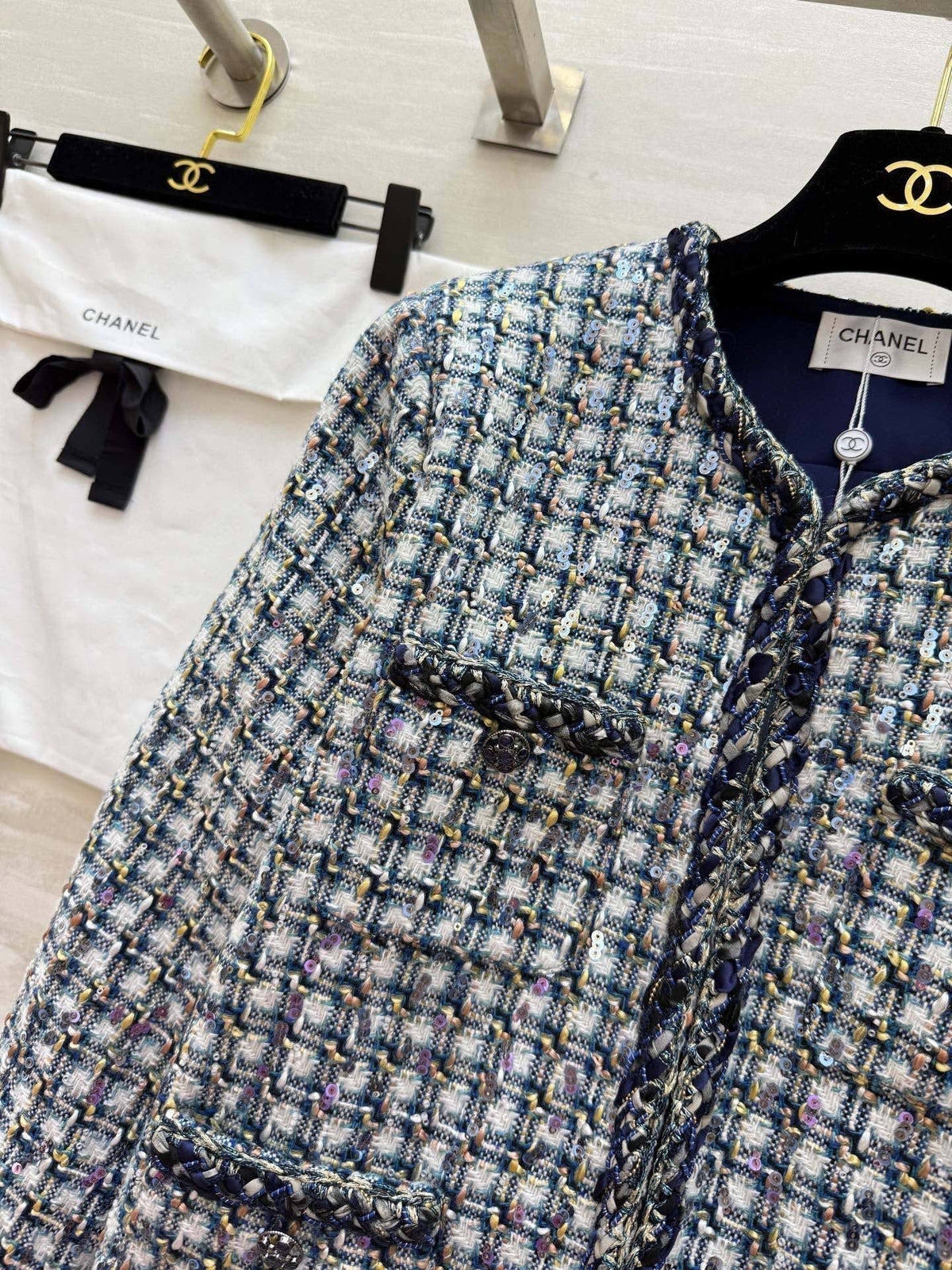CHANEL 25S TWEED JACKET 477