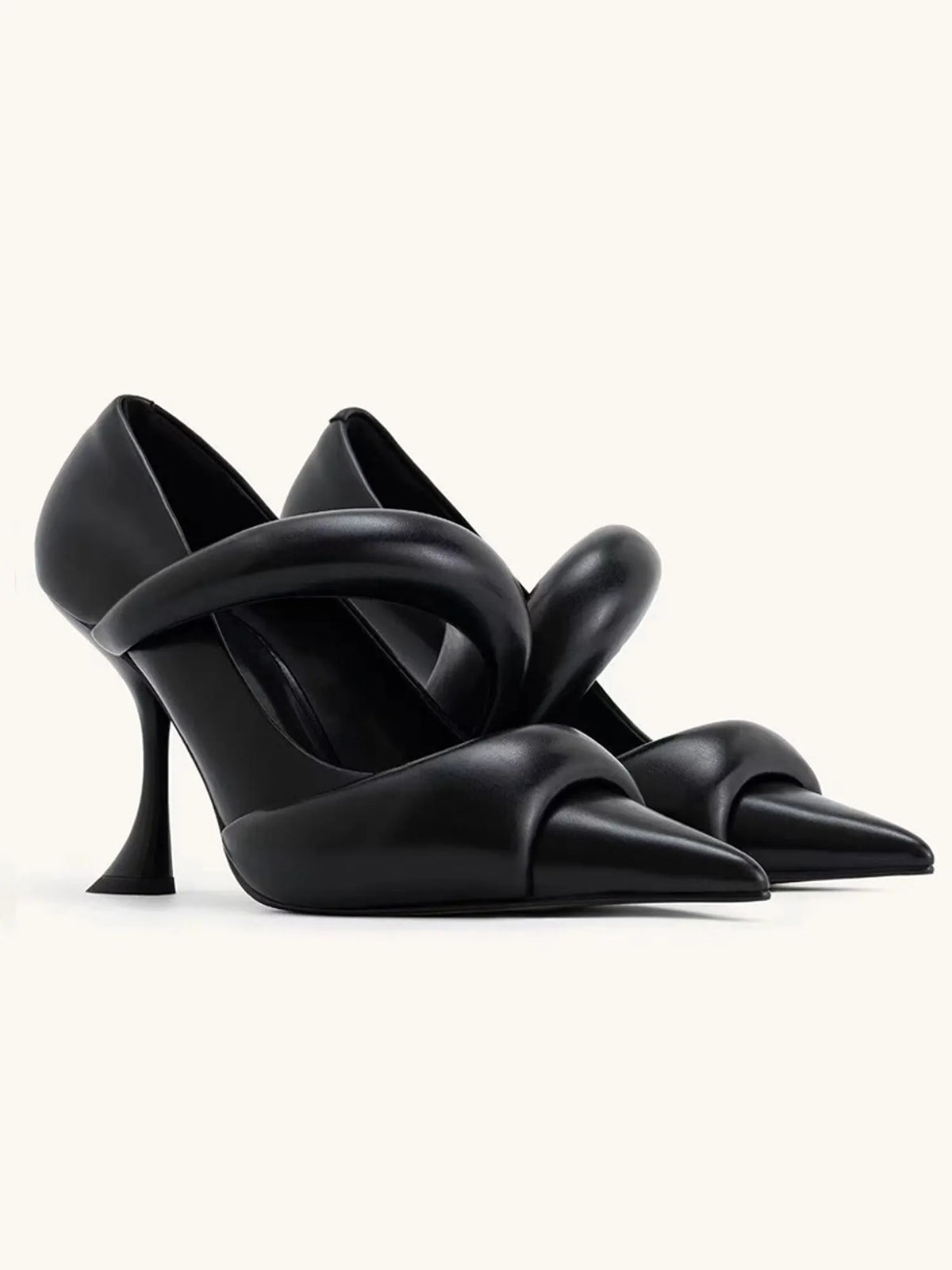 Alondra Pointed-toe Kitten Heels