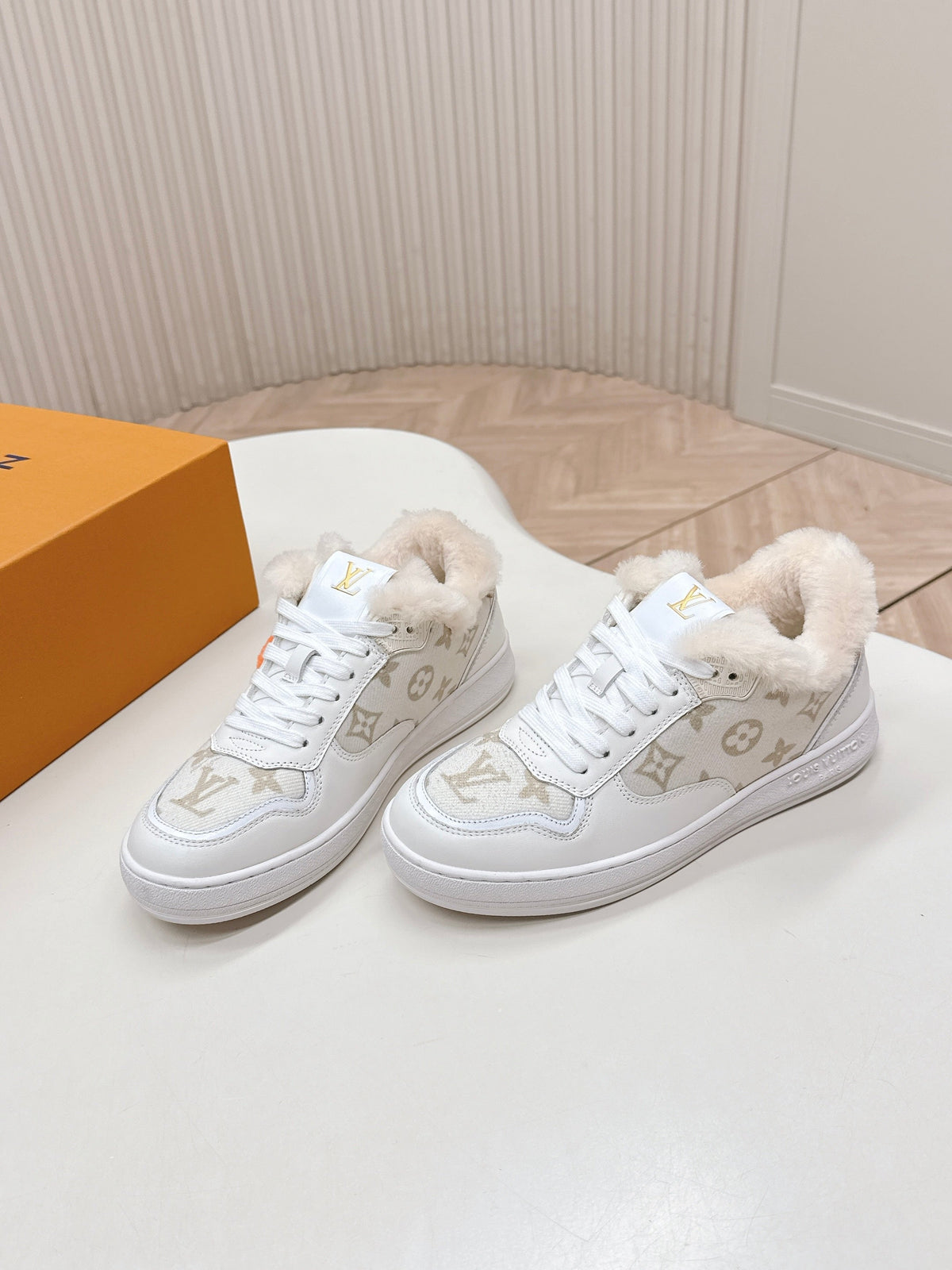 LV Stadium Sneaker White Beige Cowhide Cotton Wool 595427