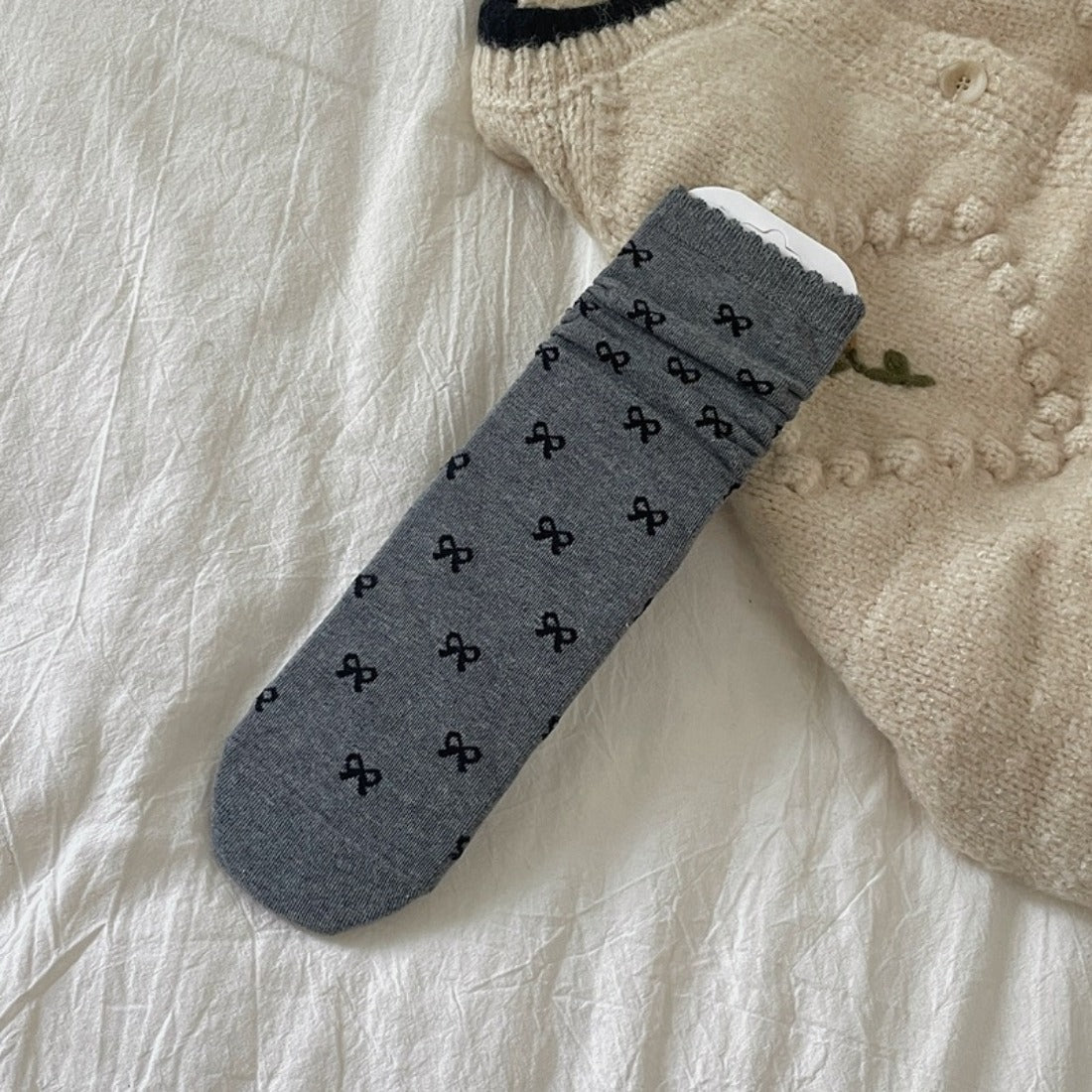 Rufia - Bow Pattern Mid-Calf Socks